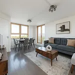 4 Bed Flat Near King\'S Road